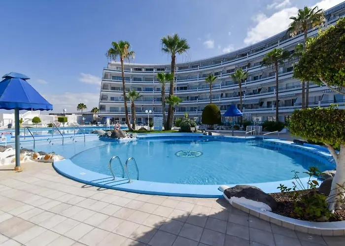 Club Atlantis 91 - Two Bed * Costa Adeje (Tenerife)
