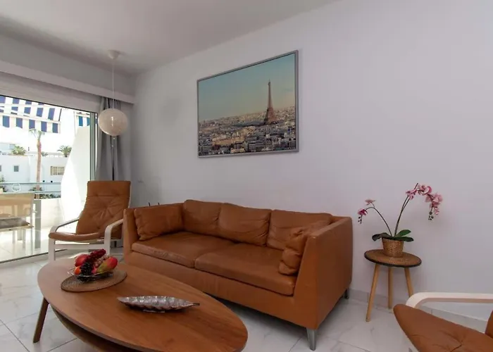 Club Atlantis 91 - Two Bed Costa Adeje (Tenerife)