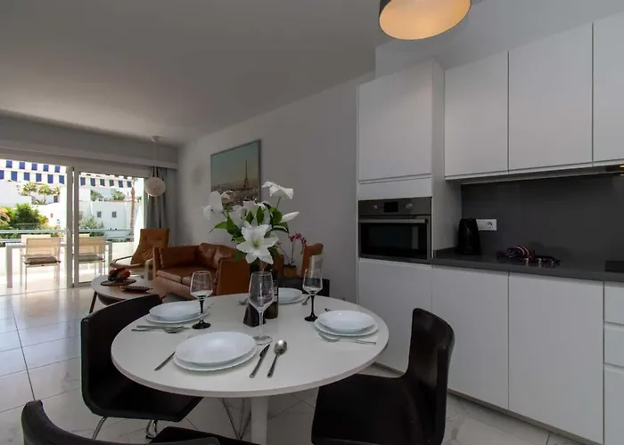 Club Atlantis 91 - Two Bed *